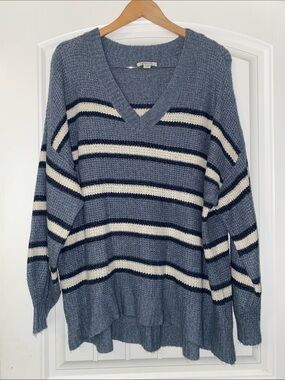 American Eagle Light Blue and Navy Waffle Knit Sweater Top size XL